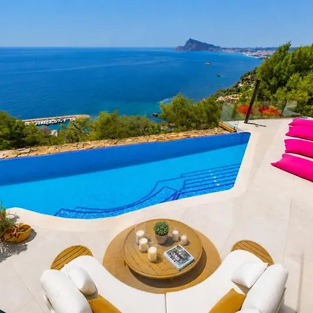 Villa Infinitysea - Plusholidays